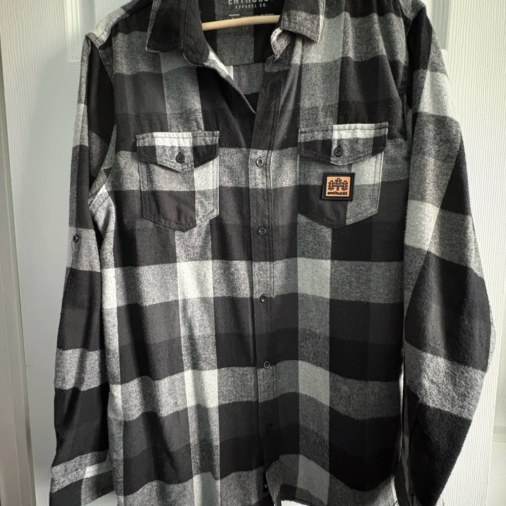 Black and Gray Plaid Shirt